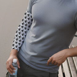  - İkonik Kuru Kafalar Desenli Kol Çorabı