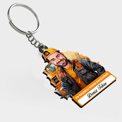  - Karikatürlü - Erkek Dozer Operatörü İsimli Anahtarlık