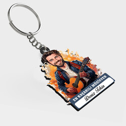  - Karikatürlü - Erkek Müzisyen İsimli Anahtarlık