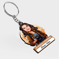  - Karikatürlü - Kadın Fotoğrafçı İsimli Anahtarlık