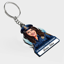  - Karikatürlü - Kadın Polis Memuru İsimli Anahtarlık