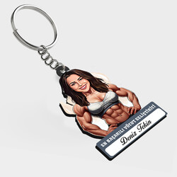  - Karikatürlü - Kadın Vücut Geliştirmeci İsimli Anahtarlık