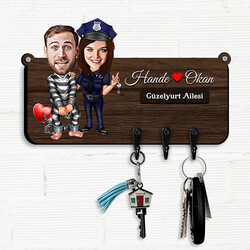  - Mahkum ve Aşığı Karikatürlü Anahtar Askısı