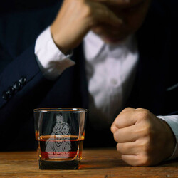  - Viski Severlere Fotoğraflı Viski Bardağı